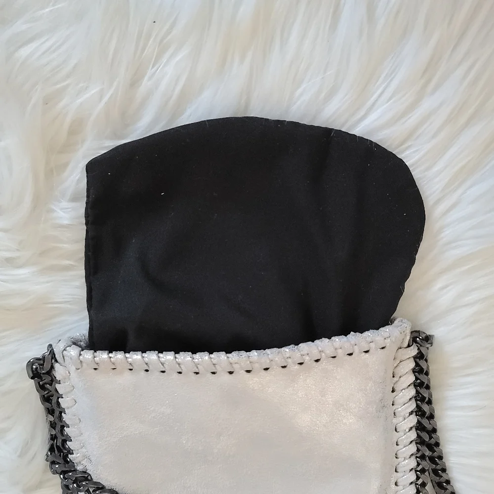 Inzi crossbody bag